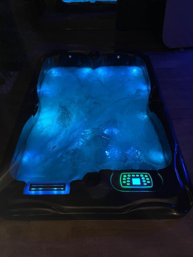 La Suite Grenoble Spa Jacuzzi Et Sauna Privatif Exteriör bild
